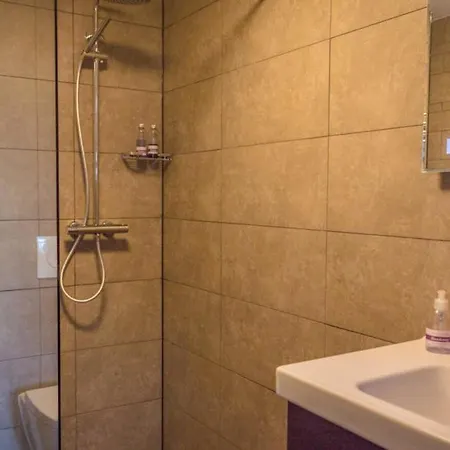 Hotel-restaurant Loodsmans Welvaren فندق