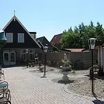 Hotel-restaurant Loodsmans Welvaren 3*