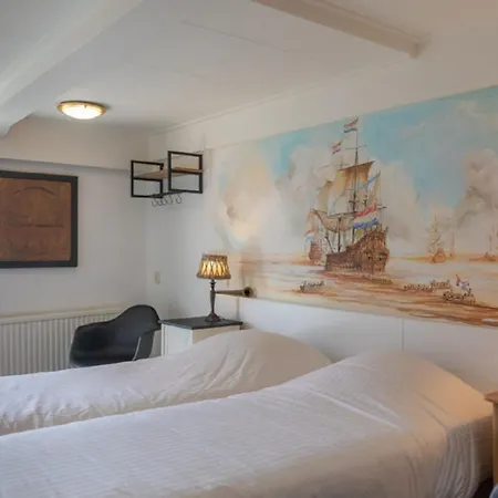 Hotel-restaurant Loodsmans Welvaren 3*