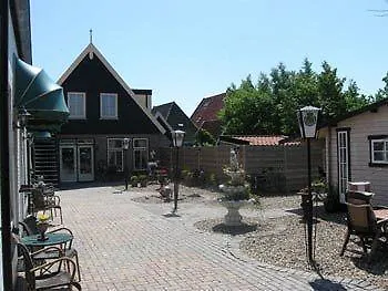 Hotel-restaurant Loodsmans Welvaren 3*